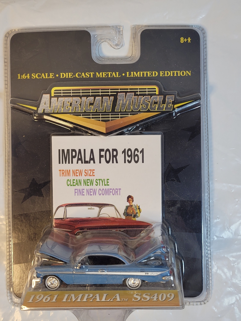 ERTL "1961 Chevy Impala SS 409" Blue American Muscle 1:64 Diescast Car - 2001 Aa